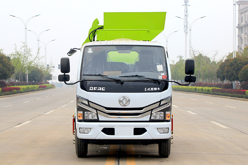 東風(fēng)小多利卡餐廚垃圾車 4.5方-圓罐