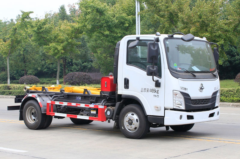 東風(fēng)柳汽- L2勾臂套臂垃圾車-可上藍(lán)牌 6方生活垃圾箱 建筑垃圾箱