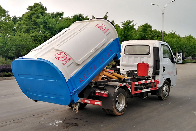 東風(fēng)途逸勾臂垃圾車 3方生活垃圾箱